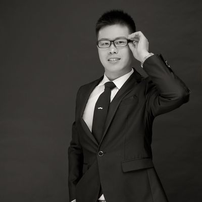 星湖地产冯向东