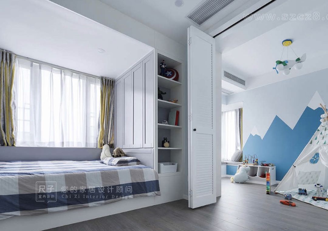 儿童房留出开放式收纳格，孩子喜欢的都展示出来装修效果图片_8