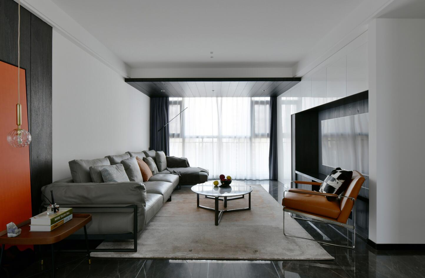 90平小户型也能装出轻奢风的感觉，档次瞬间提高