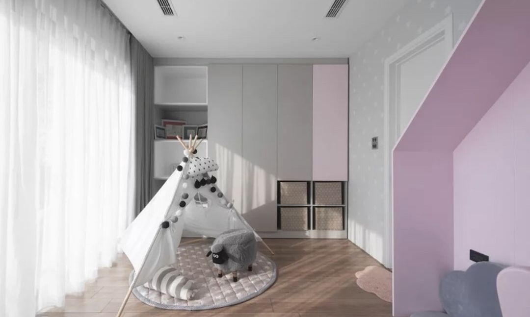 儿童房留出开放式收纳格，孩子喜欢的都展示出来装修效果图片_13