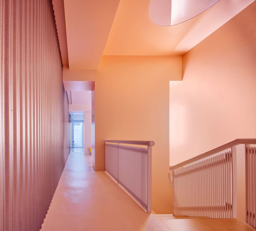 带有超现实地下花园的复式住宅 | Lucas y Hernández装修效果图片_13