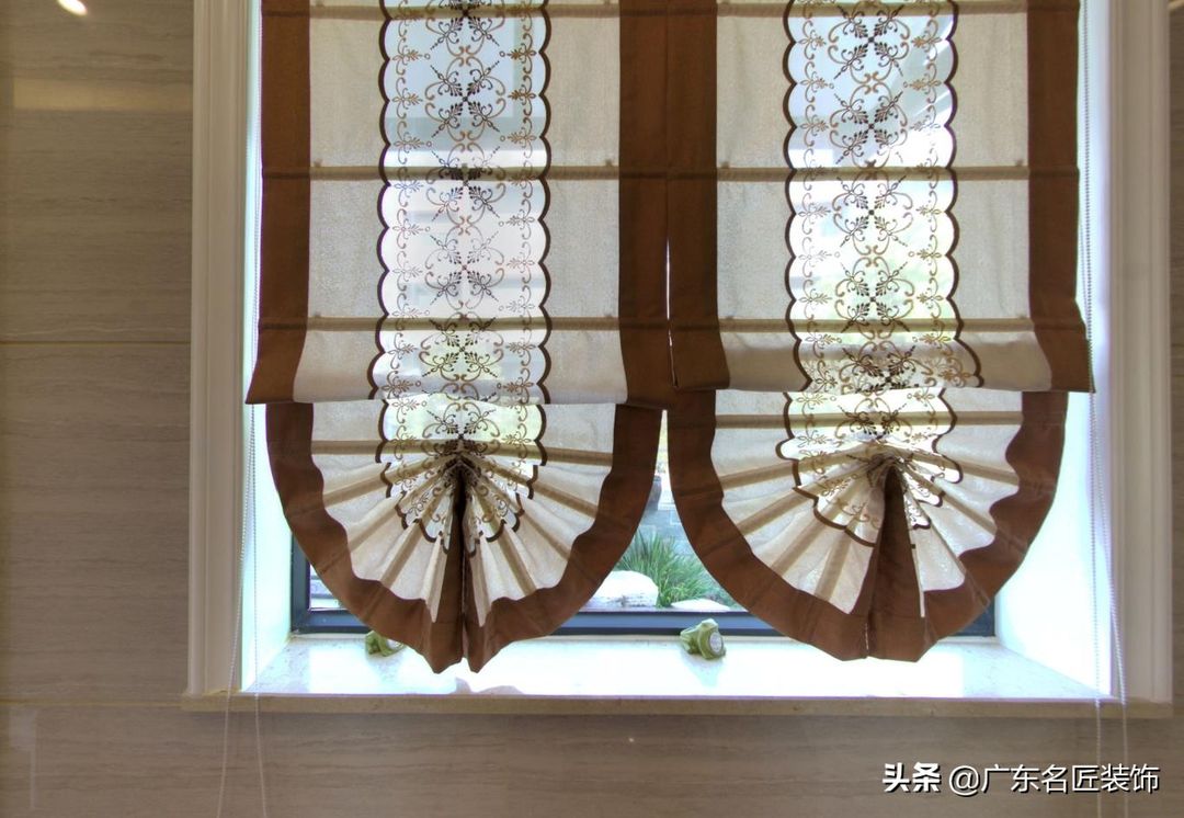 全景实拍568m²欧式奢华别墅，高端大气上档次的完美呈现装修效果图片_7