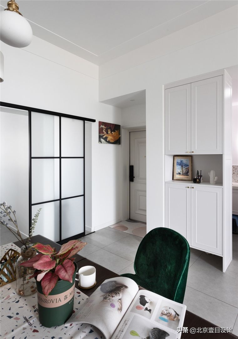 玄关怎么设计的美观且实用装修效果图片_4