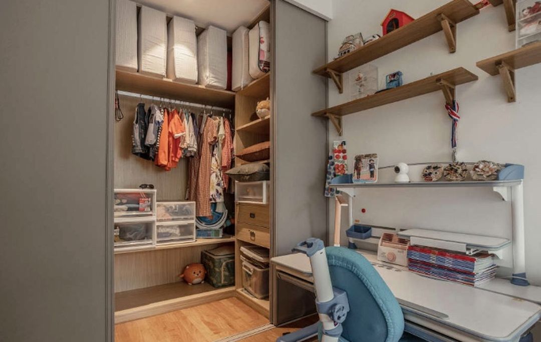 儿童房新式风的开放式收纳格，把孩子喜欢的都展示出来装修效果图片_8