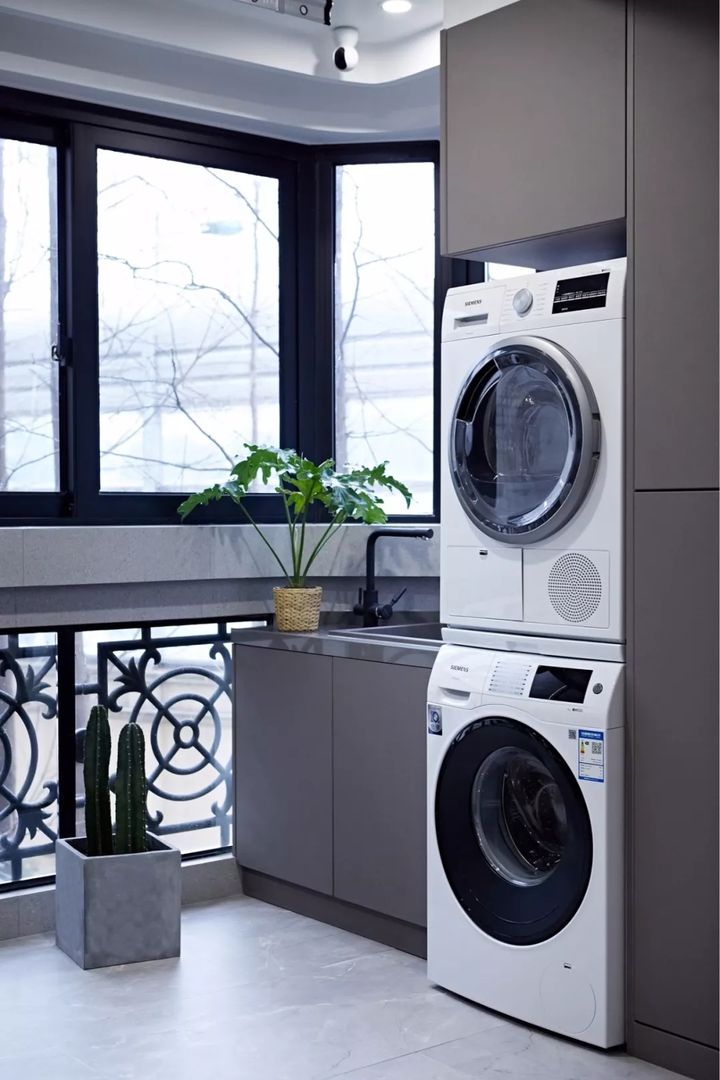 33张阳台洗衣机柜搭配，总有一款适合你家阳台装修效果图片_3