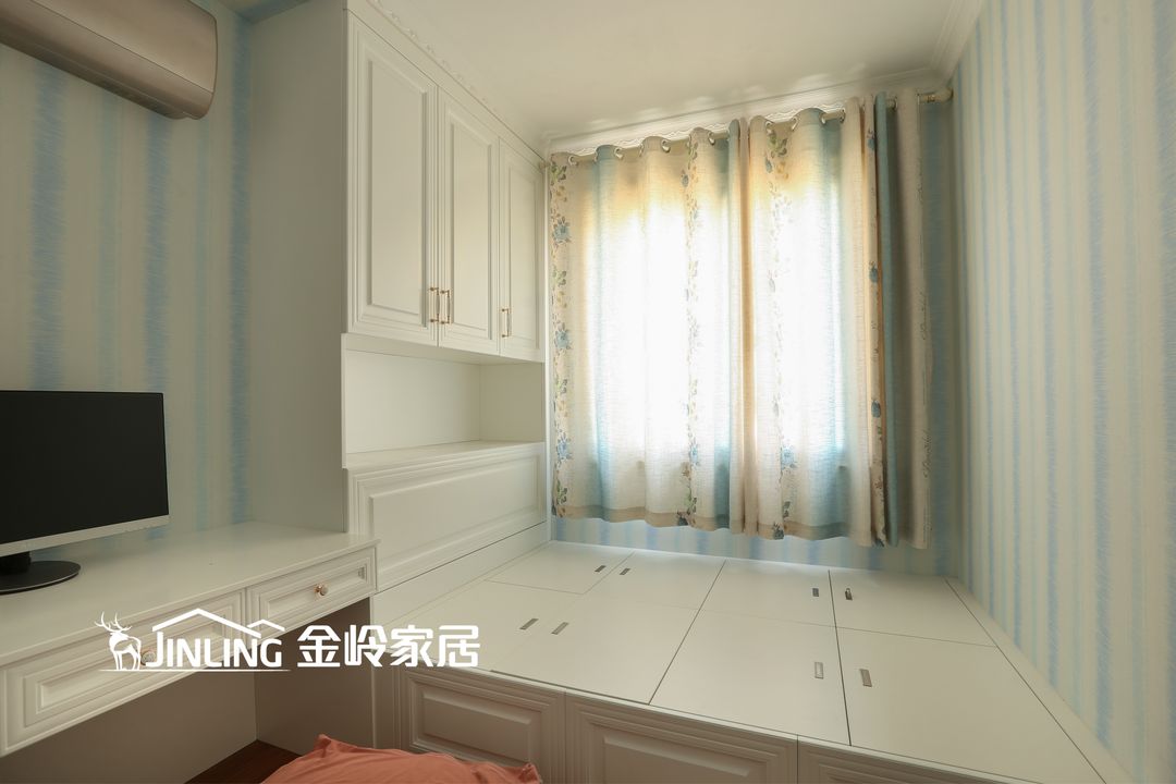 “榻榻米+柜+书桌”组合是最可靠的榻榻米方案装修效果图片_13