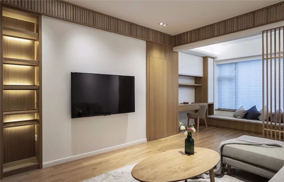 21张阳台纳入客厅设计，搭配好让客厅更加宽敞舒适装修效果图片_15