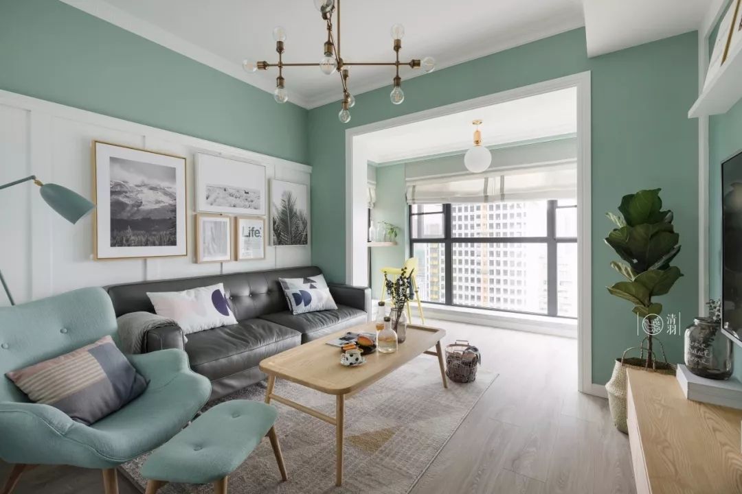 21张阳台纳入客厅设计，搭配好让客厅更加宽敞舒适装修效果图片_18