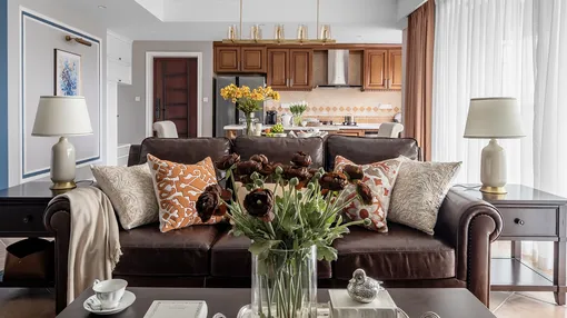 利用色彩、纹理、光线，打造富有生命力的复古美式家居空间