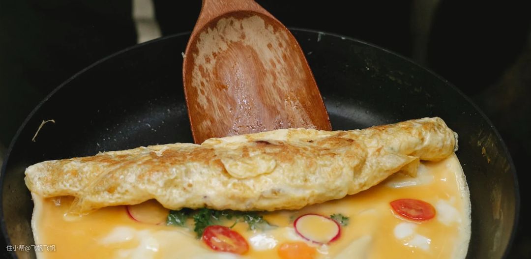 不粘锅?麦饭石锅?生铁铸铁钛一文说透所有的炒锅!(图6)
