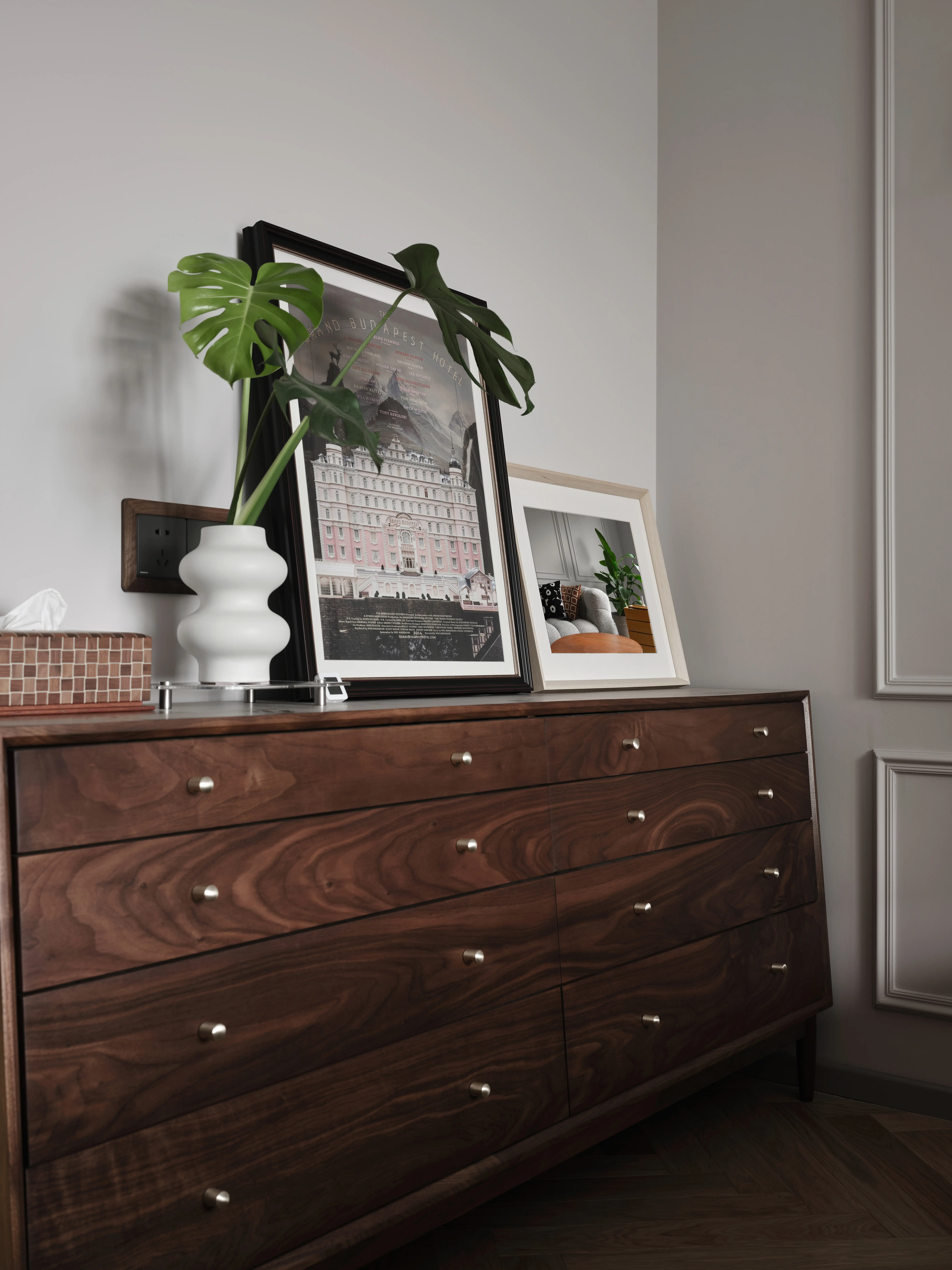 不能错过的📣“中古+现代”卧室设计图片_0