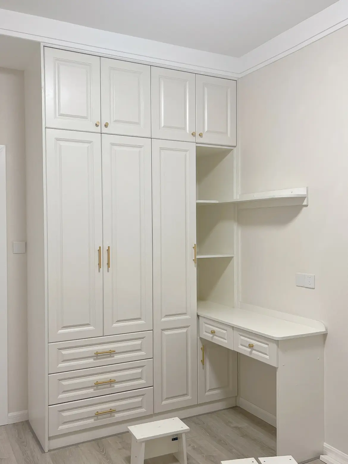 我的奶油温馨卧室大家看看布置怎么样图片_2