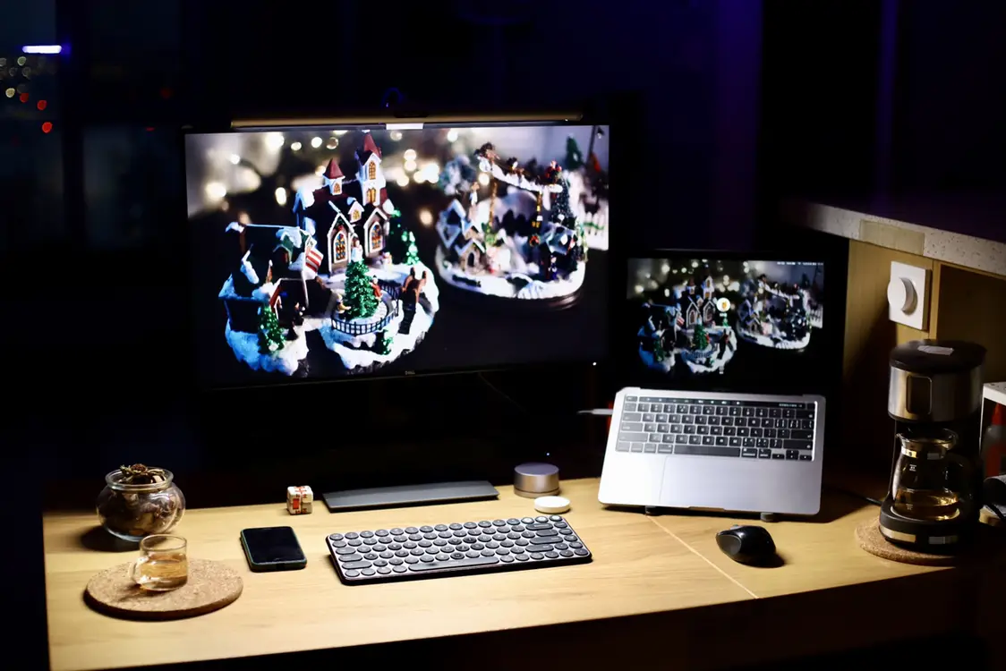 办公桌setting，给屏幕加个灯图片_2