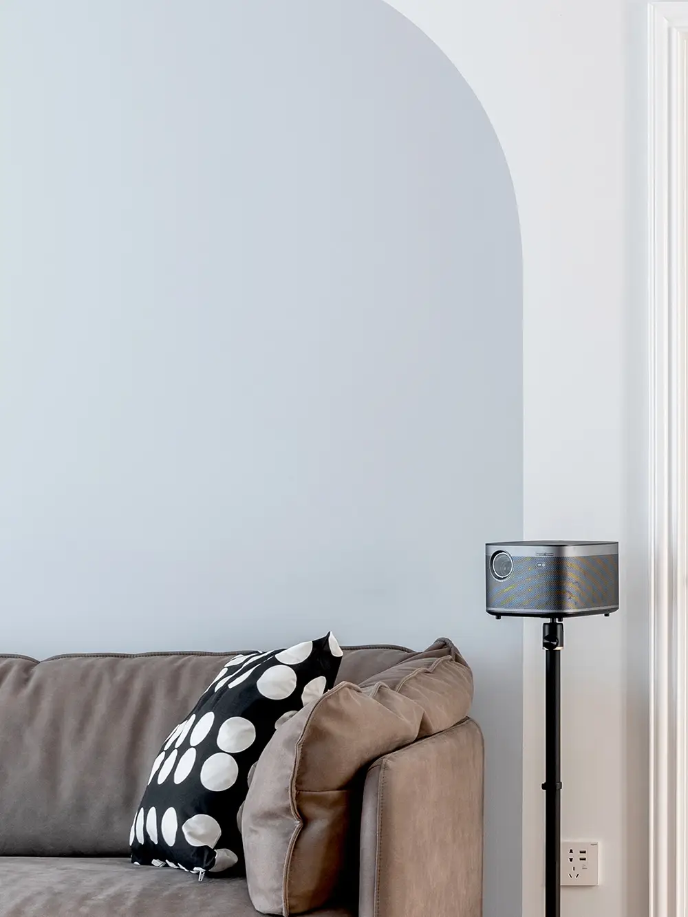 烟蓝色+霜雪白双色墙漆，百搭还能避免单调图片_1