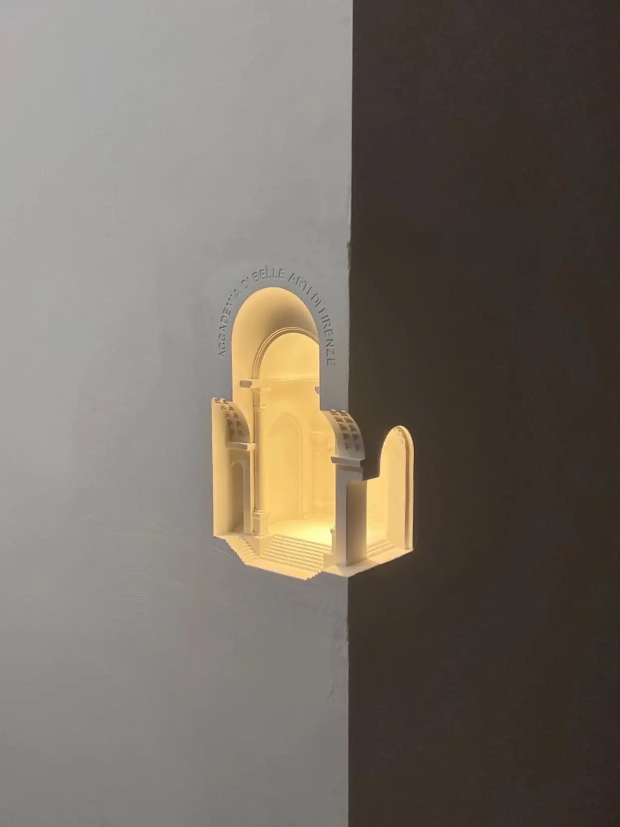 转角遇见光&别有新意的墙面装饰--壁灯图片_2