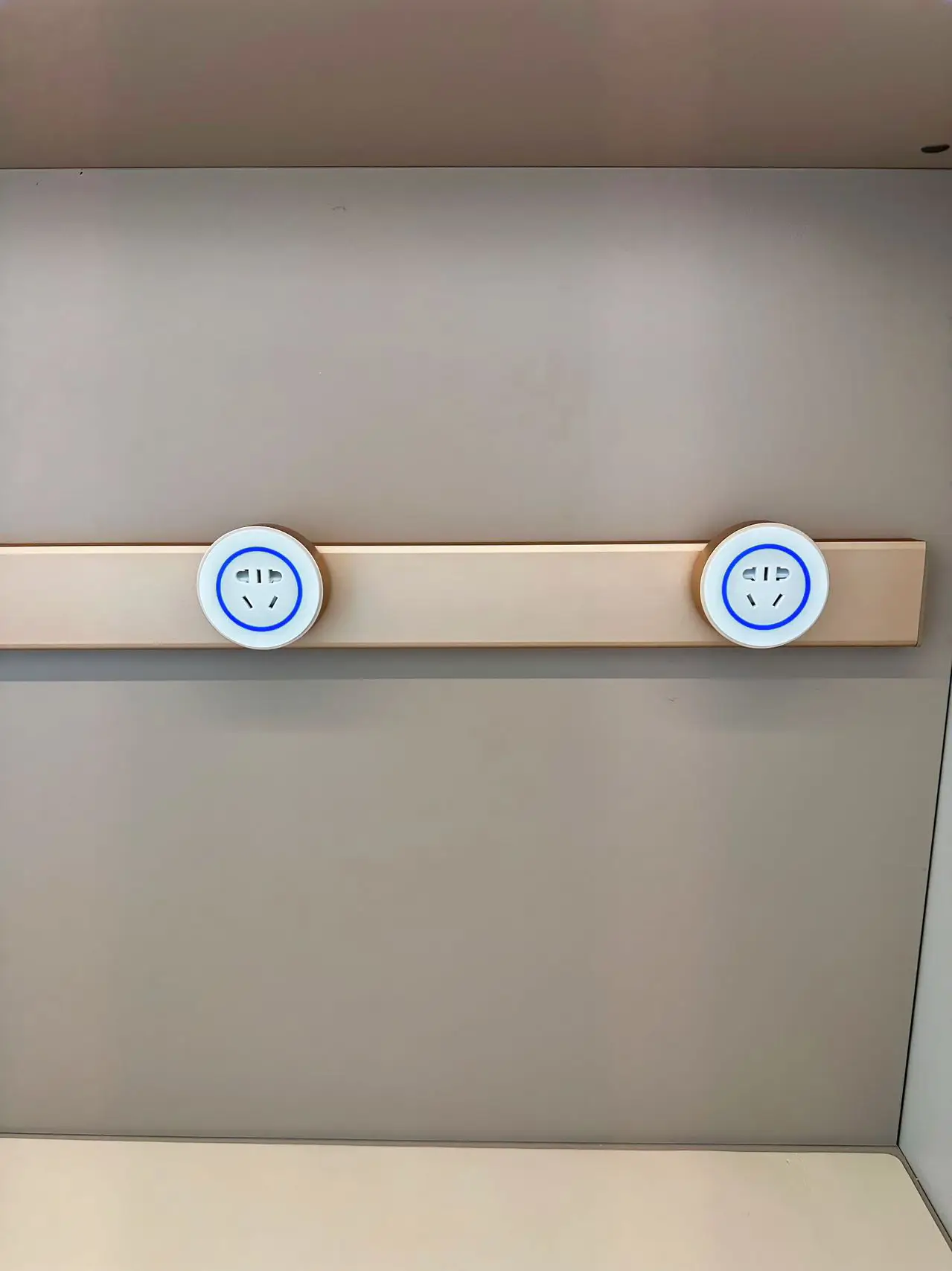 从传统插座到轨道插座，书桌焕然一新！图片_7