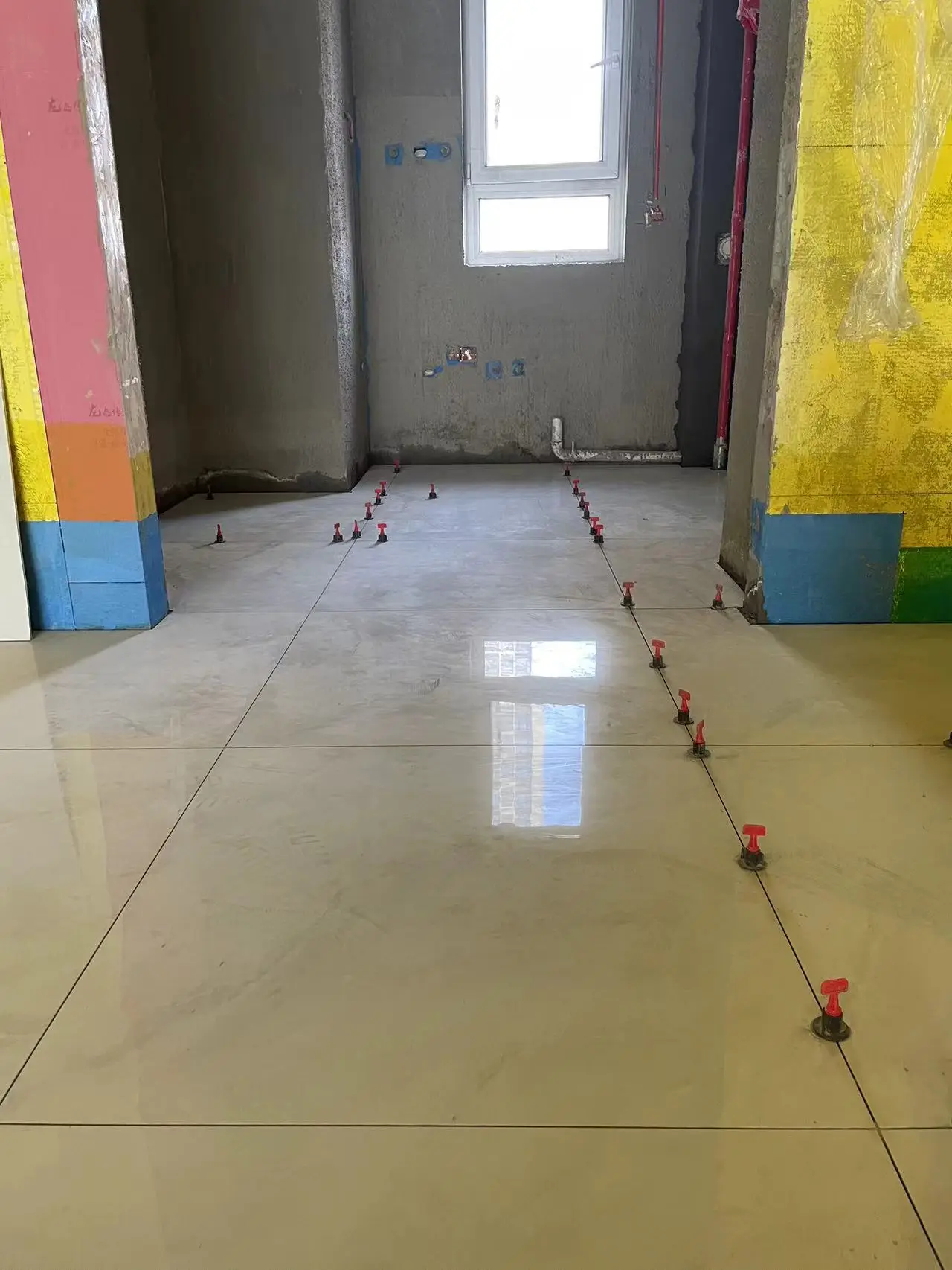 工地实拍｜瓷砖铺贴中图片_7