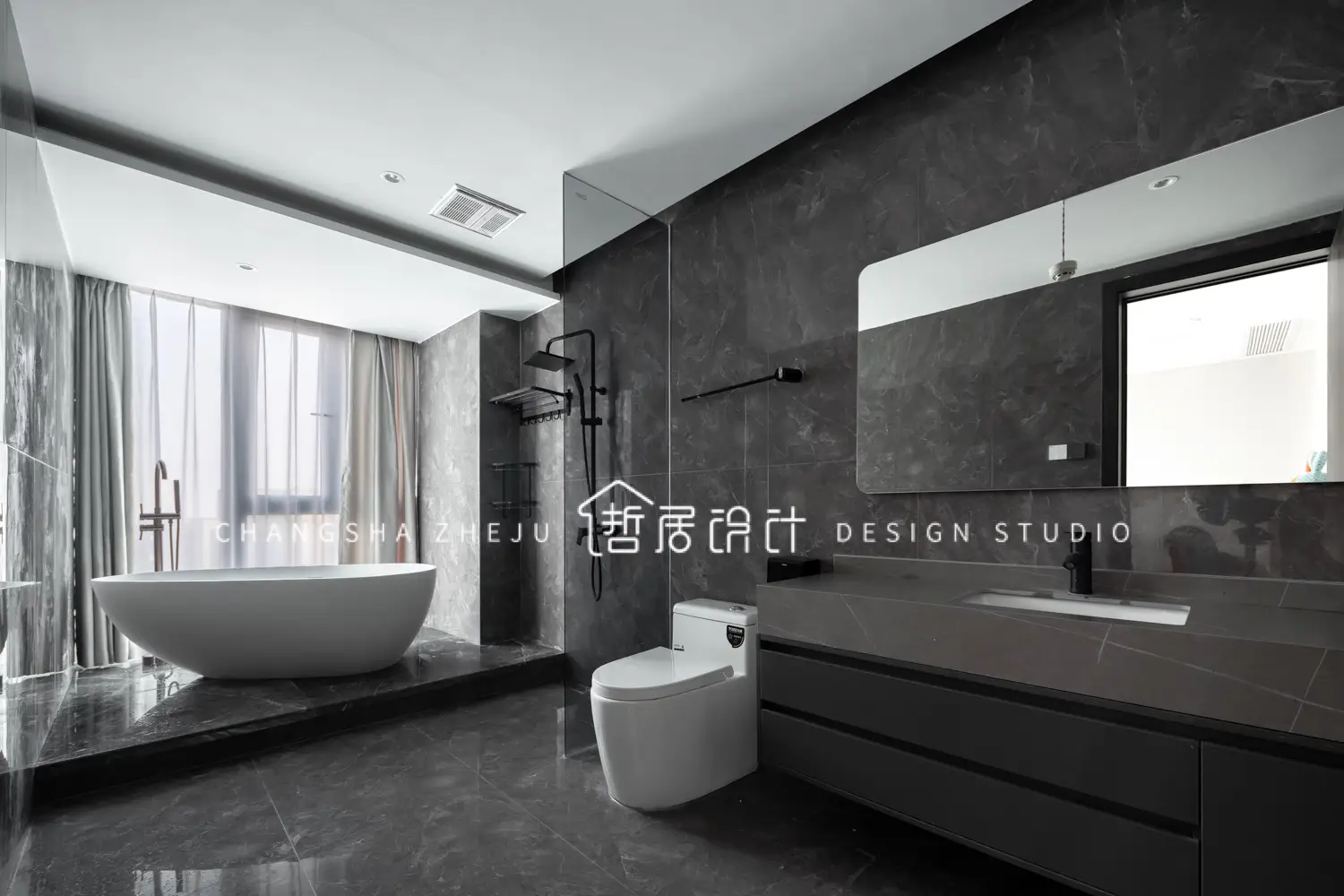 享受舒适与清洁的双重体验：干湿分离卫生间图片_0