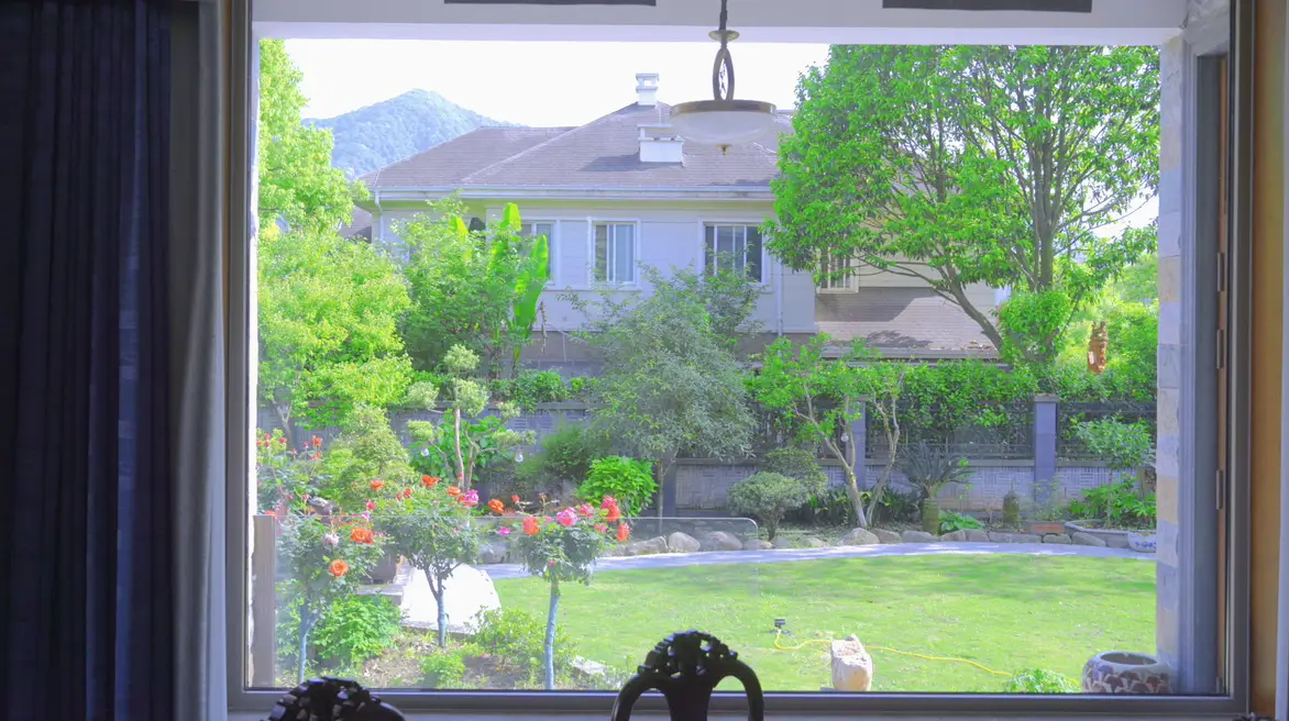 富春山居森普门窗实景图片_6