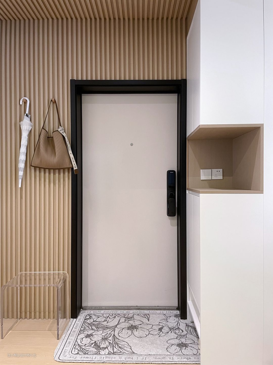 老人、孩子操作没难度原来带屏的人脸可视智能锁这么香！(图1)