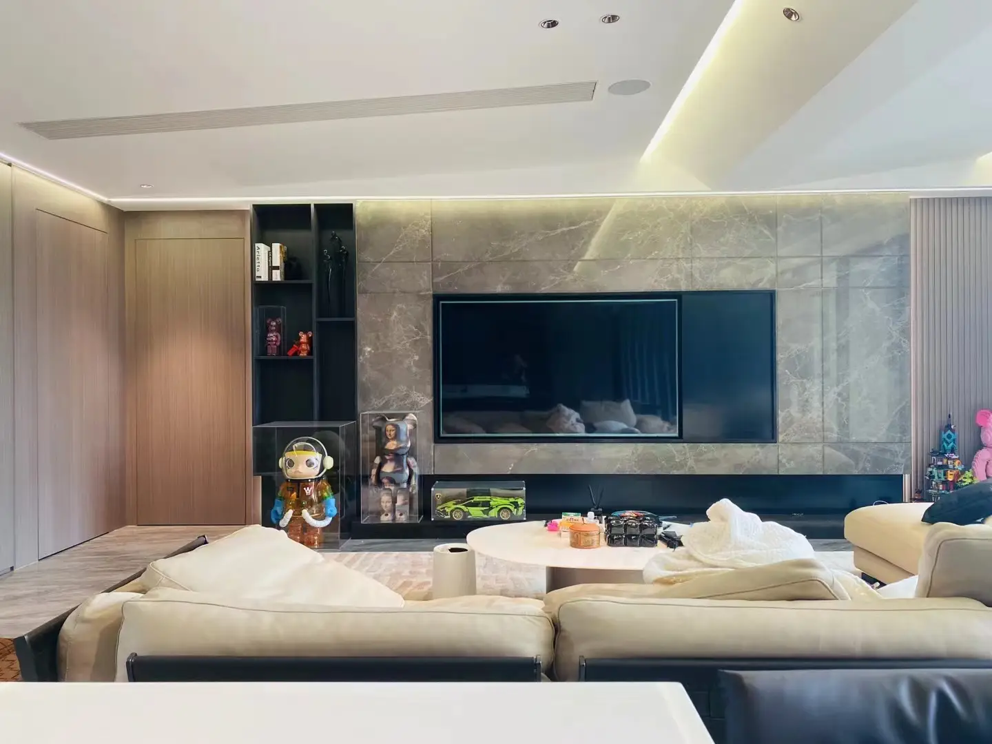 140m² | 御海天宸实景展示我家客厅图片_0