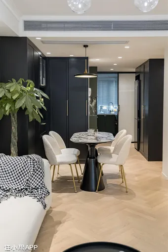 68m&sup2;法式复古风，优雅又高级，打造独居的精致生活与浪漫气息