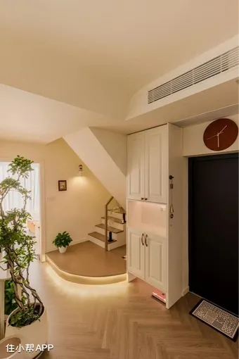 2023年最硬核屋主：带着19页ppt“砸场子”