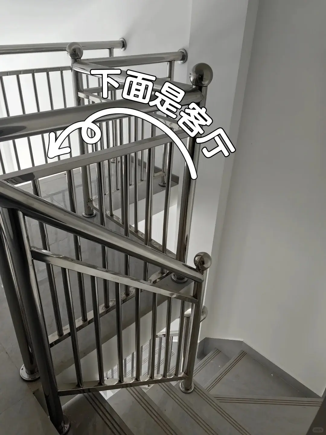 震惊😱上班时间设计师竟和监理公然……图片_7
