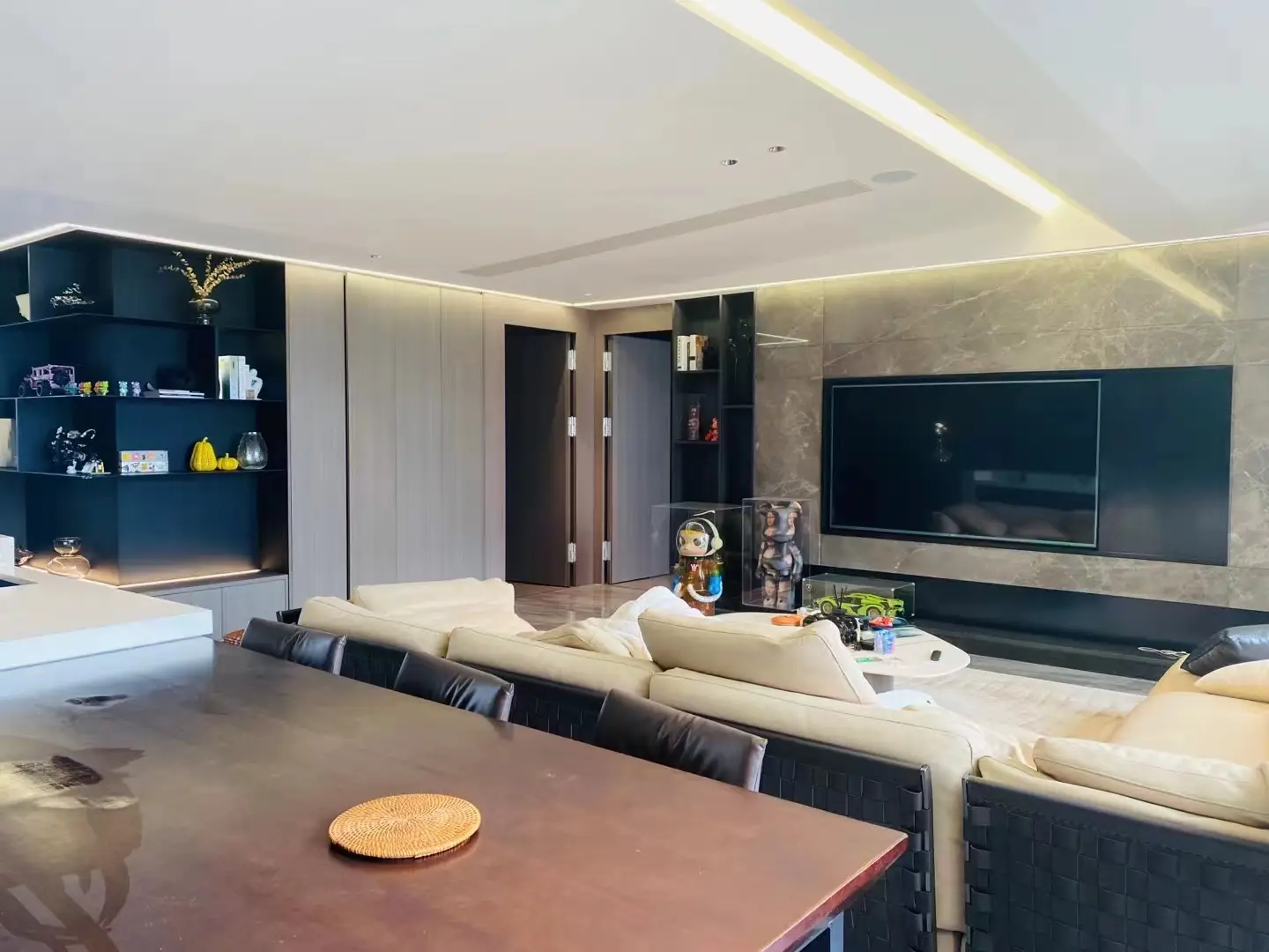 140m² | 御海天宸实景展示我家客厅图片_1