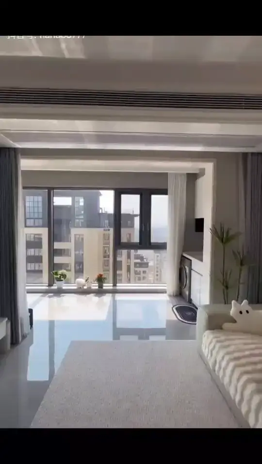 客厅阳台一体化设计，享受自然光☀️